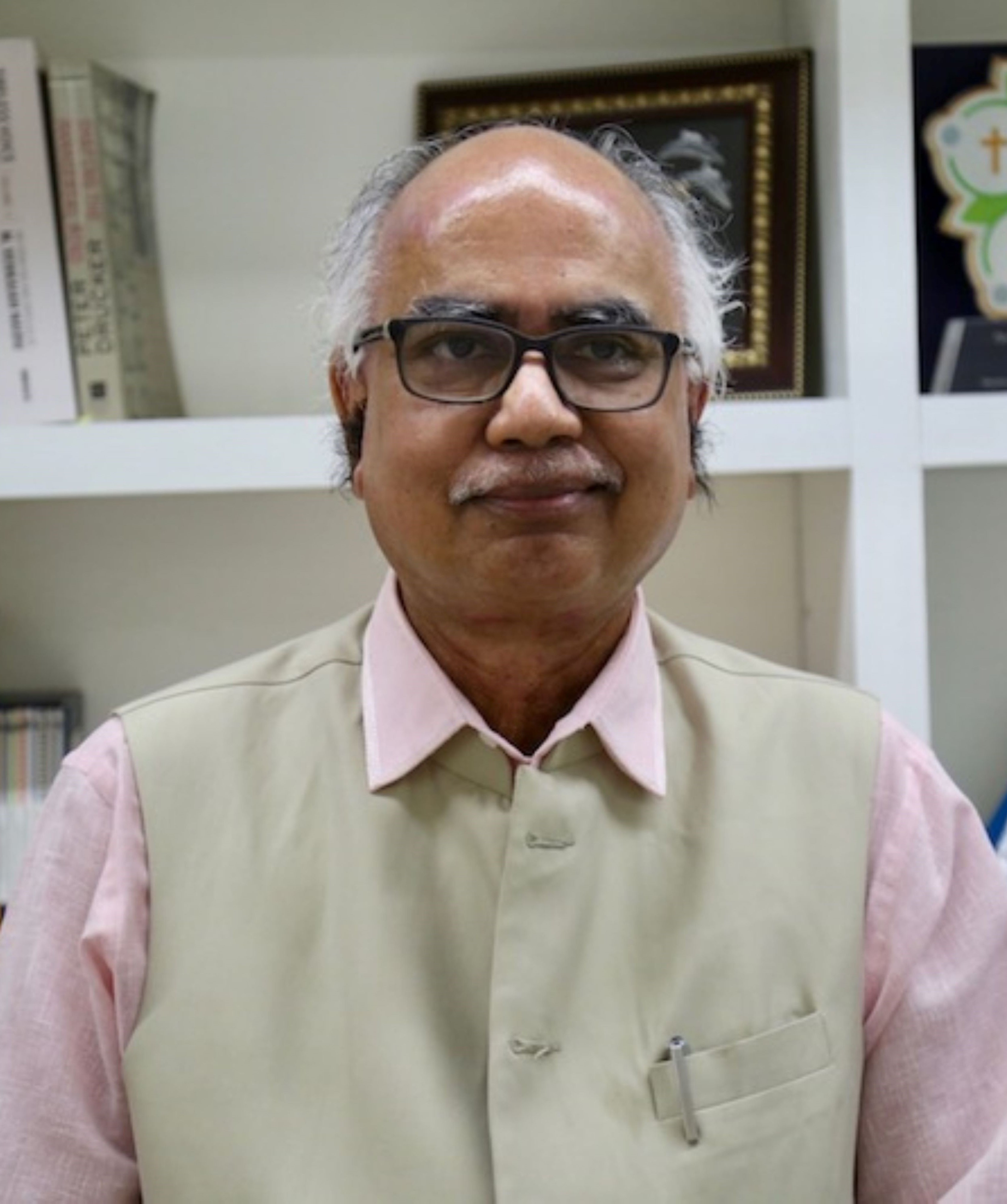 ARUN TIWARI
